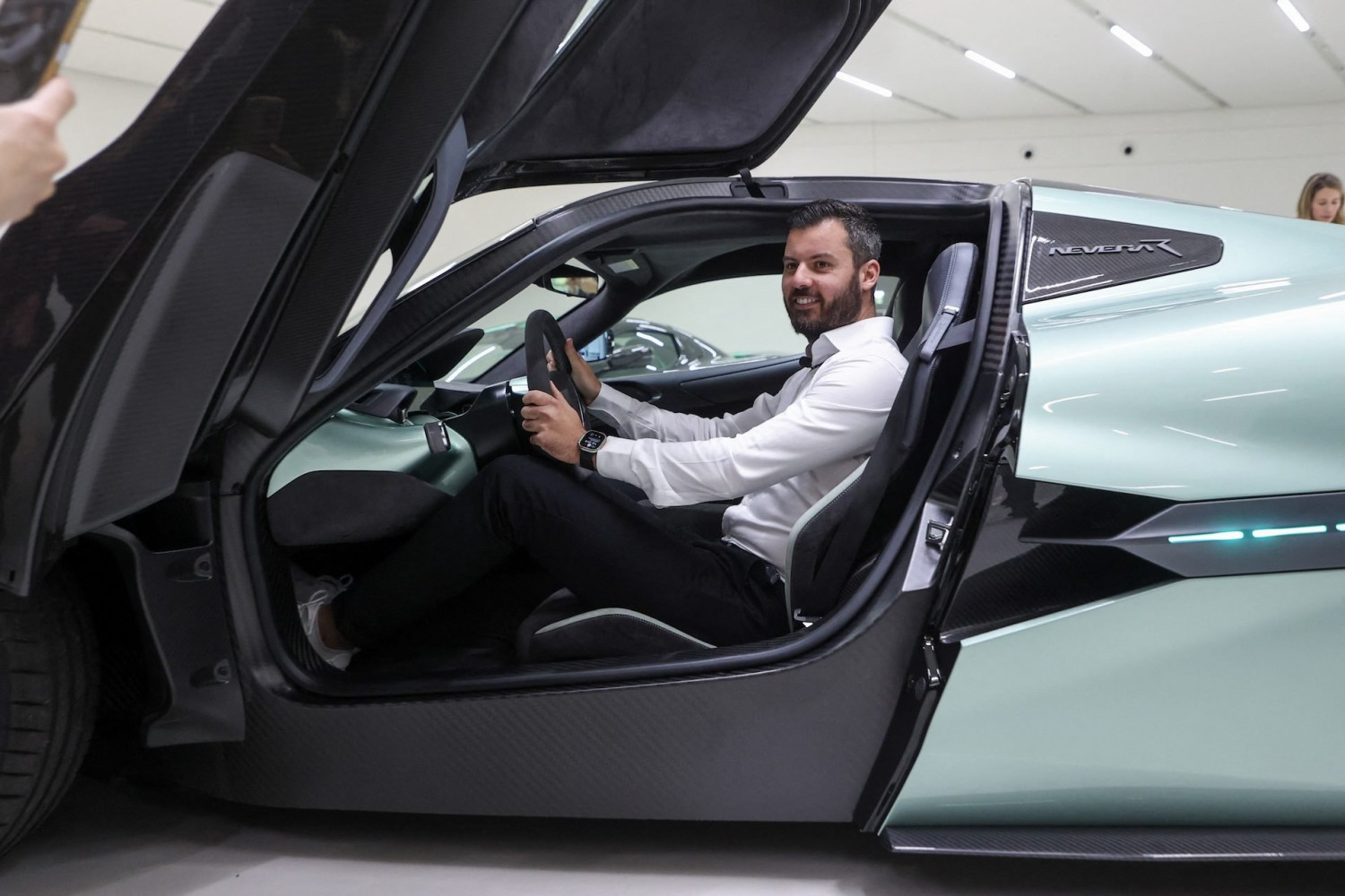 Bugatti Boss to Euro Car Brands: Ditch Screens and Focus on Luxury, Not China
