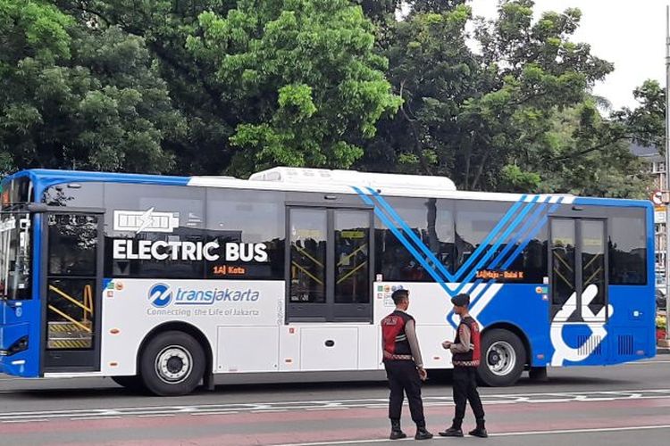 Imbas Aksi Massa di Mako Brimob, Sejumlah Rute Transjakarta Dialihkan