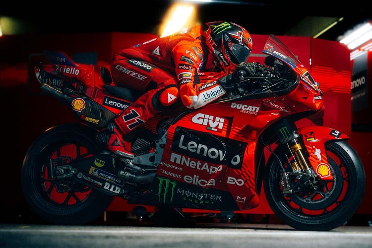 Datang ke Paddock MotoGP Valencia: Marquez Merasa Ada yang Aneh