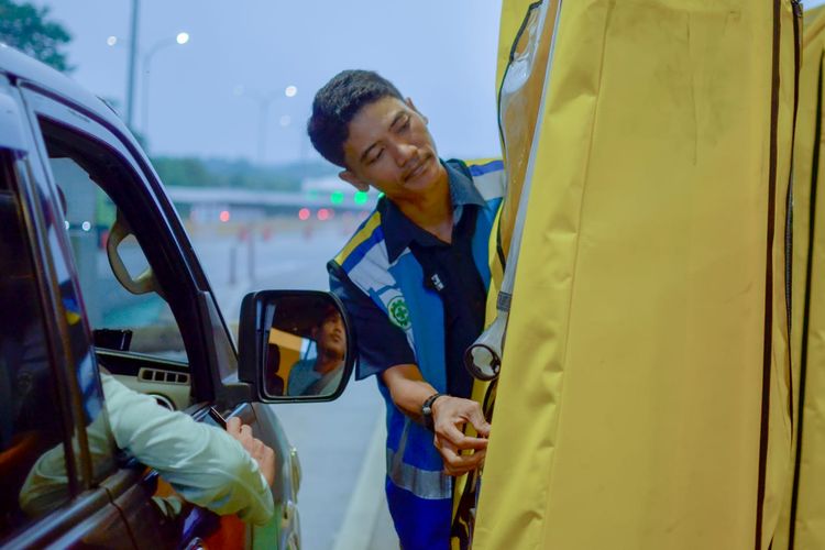 Mudik Lewat Tol Trans-Jawa Wajib Satu Kartu e-Toll