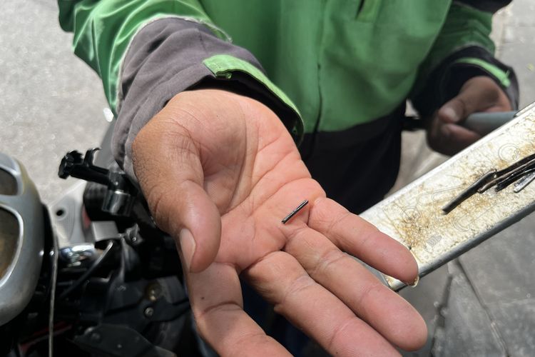 Ranjau Paku Besi Payung, Makin Kecil Makin Bahaya