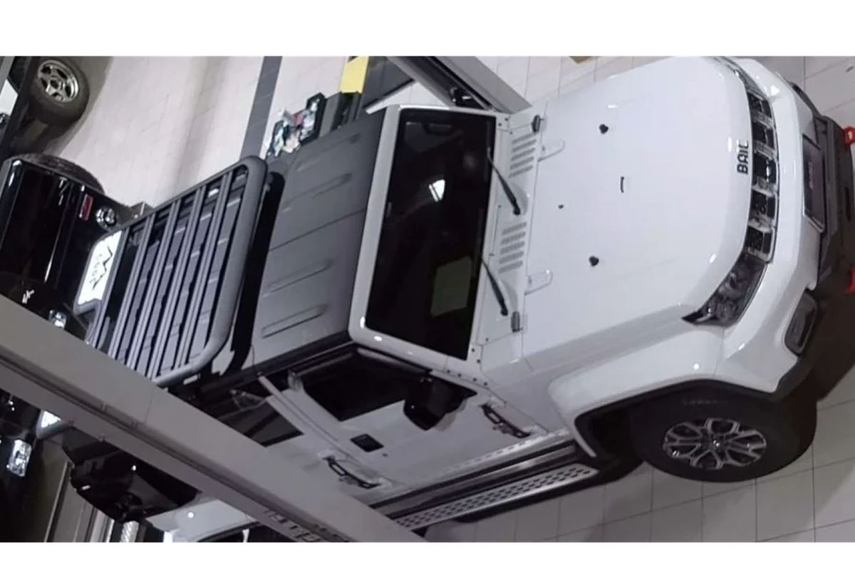 Intip Garasi Raffi Ahmad: Penuh Kendaraan Fantastis Rp 55 Miliar