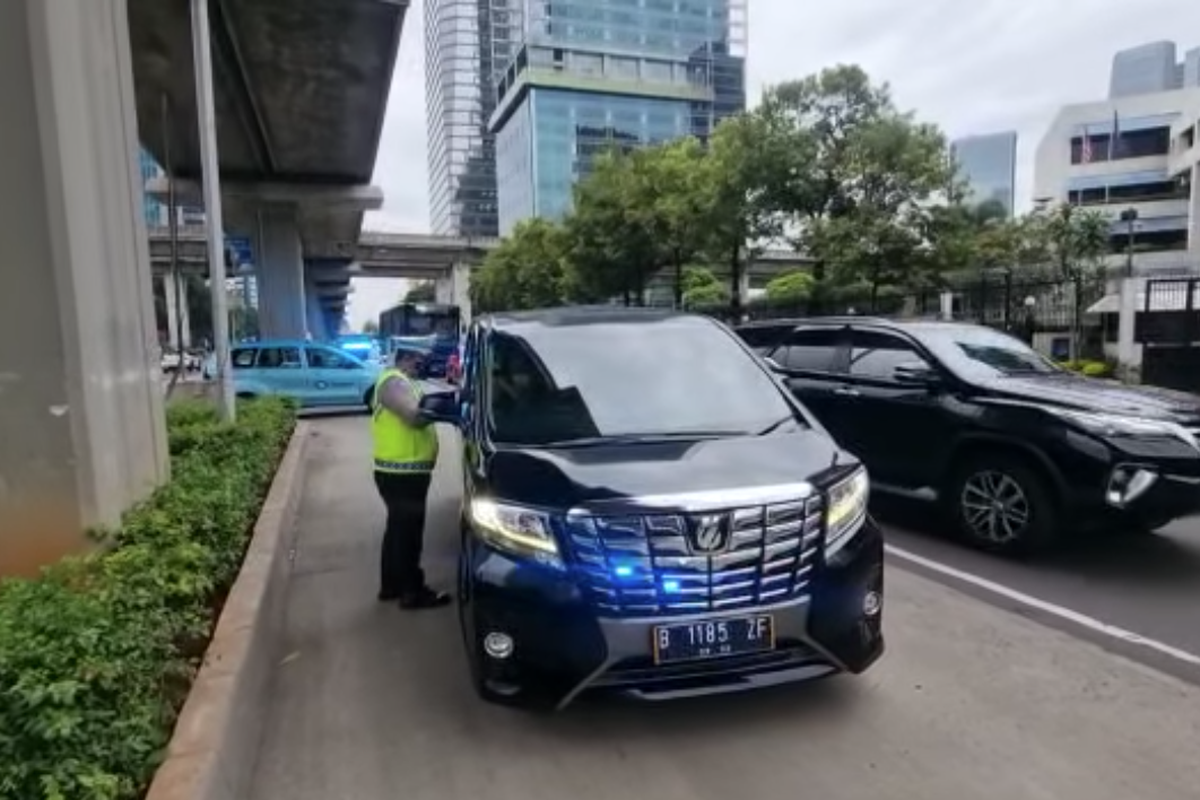 Strobo dan Sirine Banyak Dijual Bebas, Ini Kata Polisi