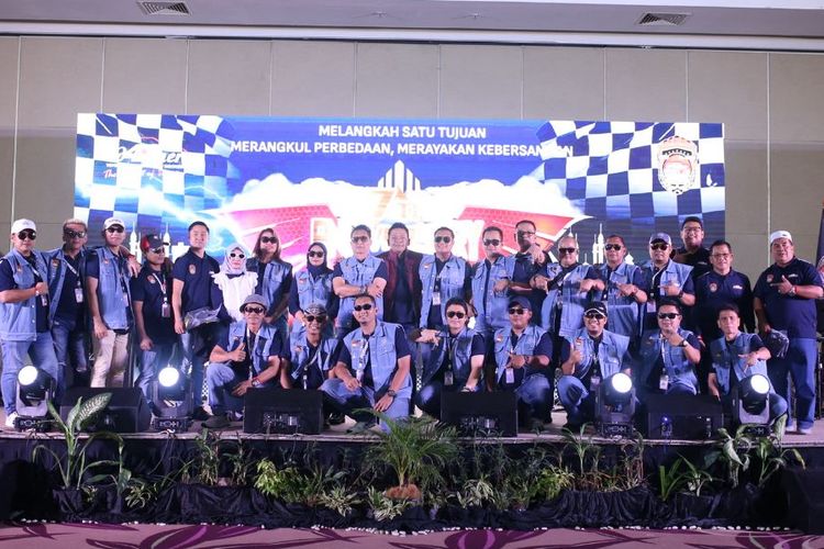 Komunitas Toyota Fortuner di Bekasi Gelar HUT ke-7