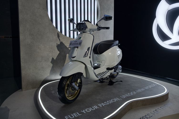 Mesin Vespa Naik ke 180cc, Harga Tetap Sampai Kapan?