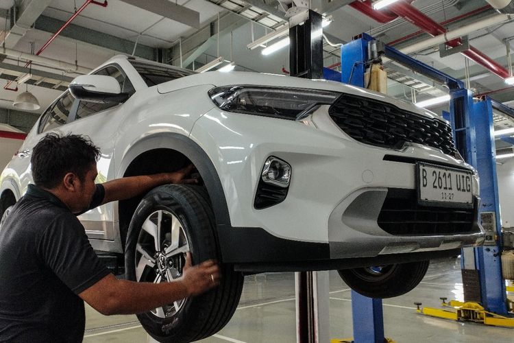 Persiapkan Mobil Anda untuk Mudik Lebaran 2025 di Musim Hujan