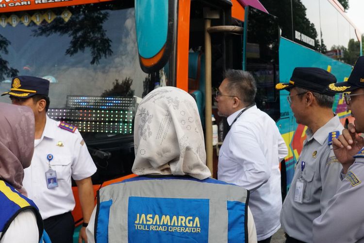 158 Bus Terjaring di Tol Jagorawi, Masalah KIR Paling Banyak Ditemukan