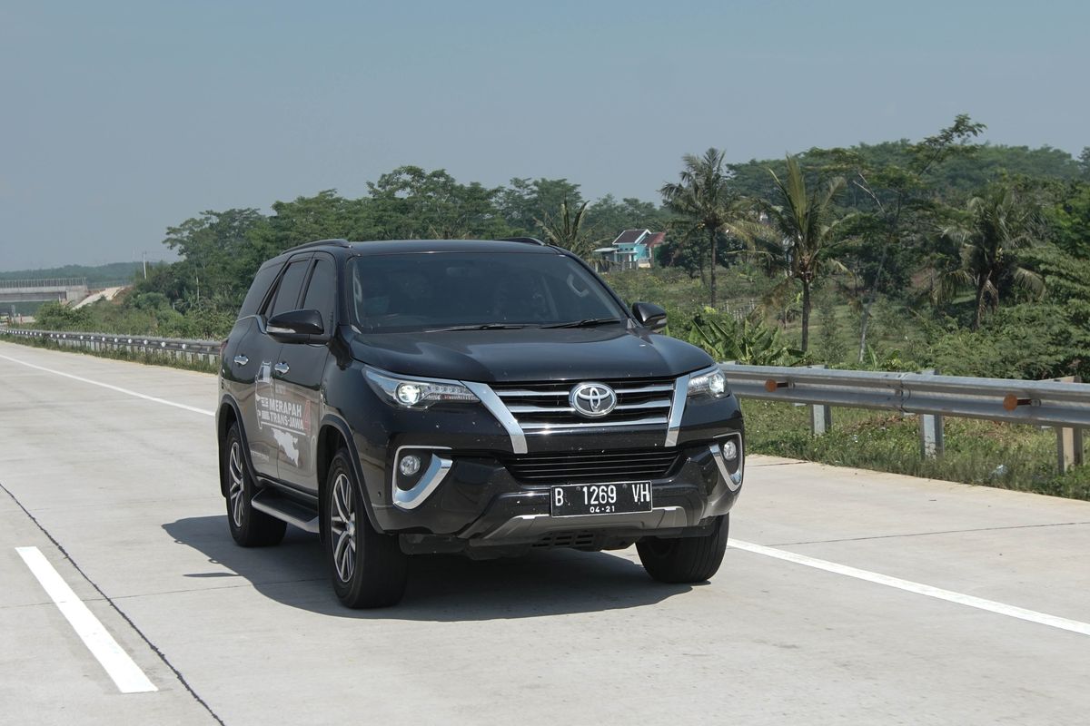 Harga Solar Makin Tinggi, Begini Tips Bikin Mobil Diesel Lebih Irit