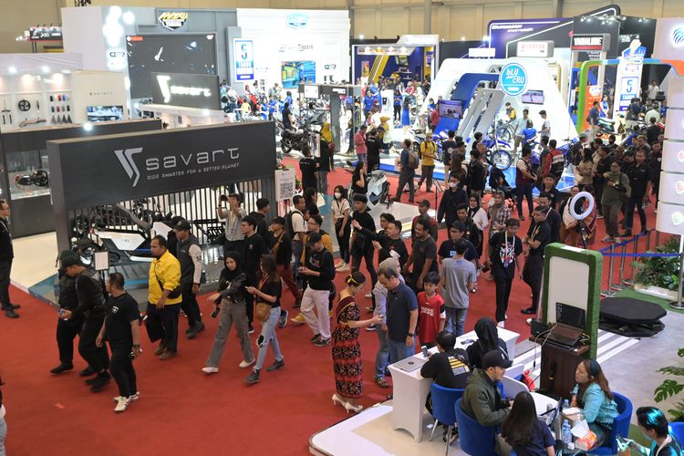 Royal Enfield Tawarkan Promo Menarik di IMOS 2025