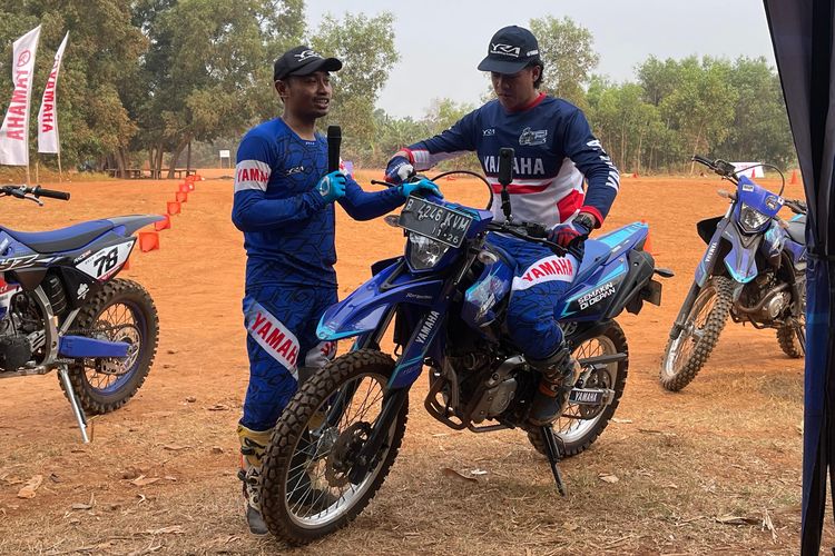 WR155 R dan YZ Series: Uji Ketangkasan di Lintasan Tanah Yamaha