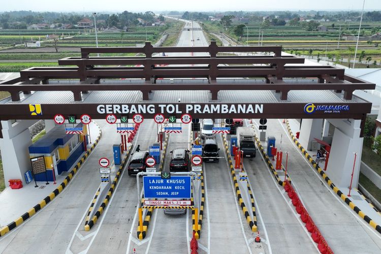 Libur Nataru, Kemenhub Antisipasi Kepadatan Jalan Tol di Jawa Tengah