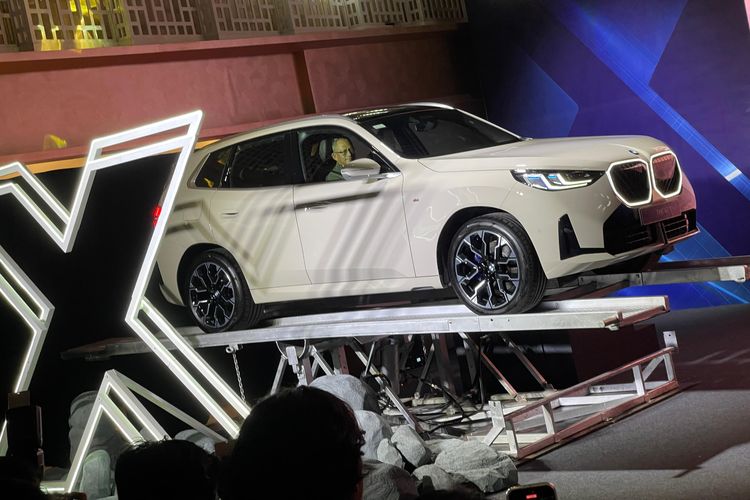 BMW Luncurkan 2 Mobil Baru, All New X3 dan New 2 Series Gran Coupe