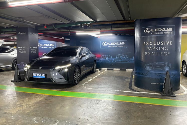 Update Insiden Air Kotor Guyur Mobil Lexus di PIK Avenue
