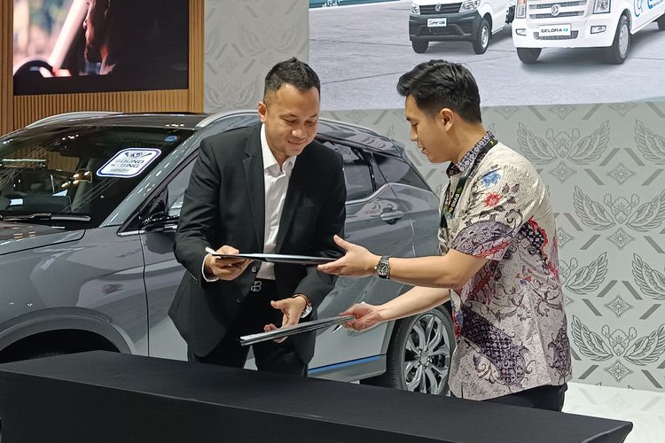 Kolaborasi DFSK dan Otoklix Permudah Servis Kendaraan