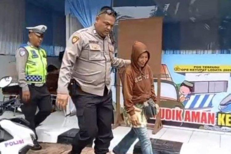 Seorang Ibu Ketinggalan Bus Saat ke Toilet, Ingatkan Kru kalau Turun