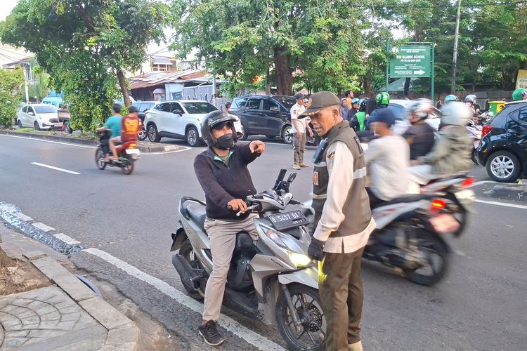Keselamatan Jalan: Dari Takut Petugas Jadi Kebutuhan Hidup