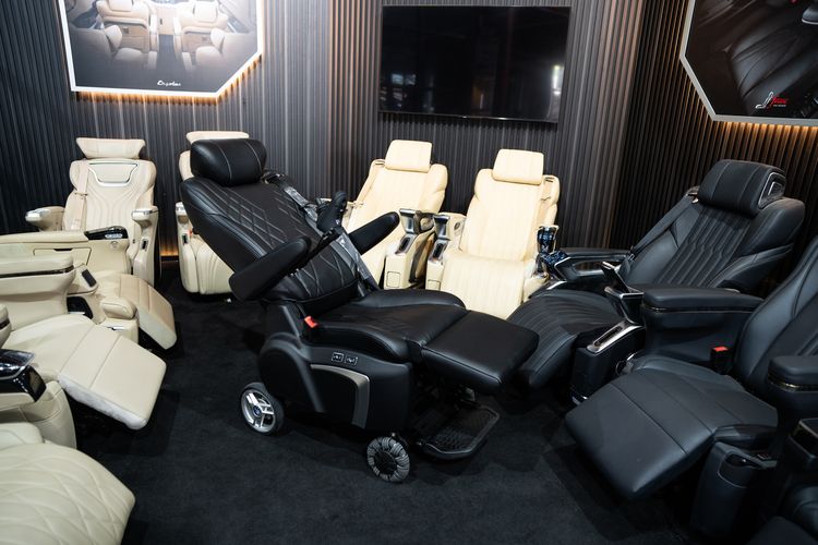 Alasan Retrim Jok Mobil Warna Hitam Lebih Digemari