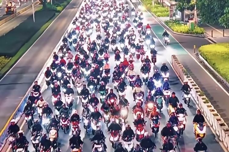 Psikologi di Balik Arogansi Rombongan: Hak &amp; Etika Berlalu Lintas