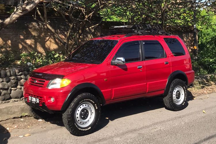 Suka Duka Pelihara Mobil Lawas Daihatsu Taruna
