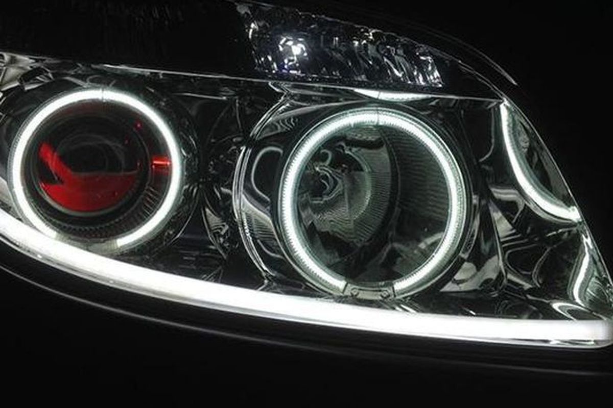 Panduan Modifikasi Lampu Proyektor untuk Mobil 90-an