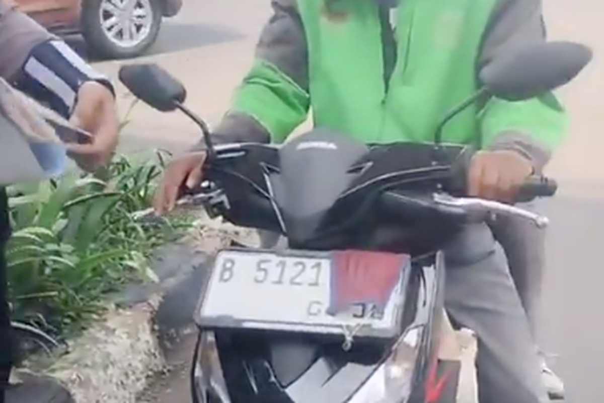 Video Ojol Kena Tilang Usai Tutupi Pelat Pakai Masker, Simak Aturannya