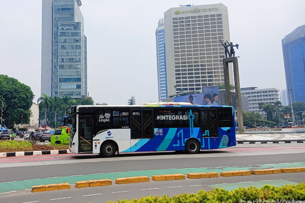 Hari Ini Tarif Naik Transjakarta Hanya Rp 1 Rupiah