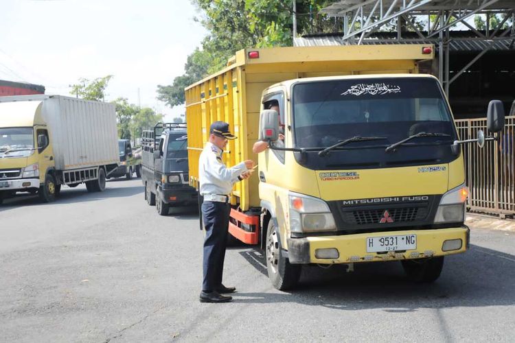 Ada Kecelakaan Truk di Tol Jagorawi, Arah Bogor Macet