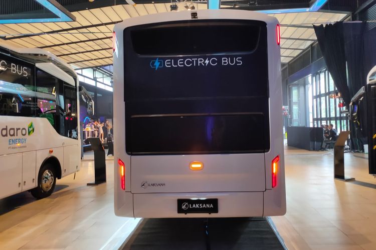 Peluncuran Bus Listrik Karoseri Laksana, Nucleus 6