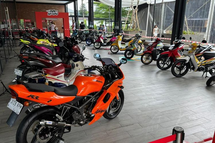 Modifikasi Otomotif dan Ekonomi Kreatif dalam Satu Panggung