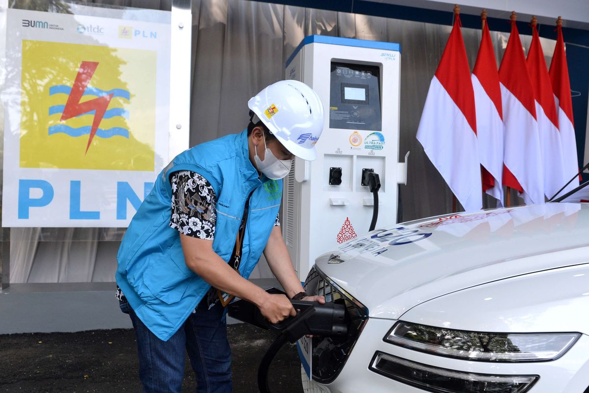Wuling Dorong Adopsi CCS2: Fast Charging EV Kian Populer di Indonesia