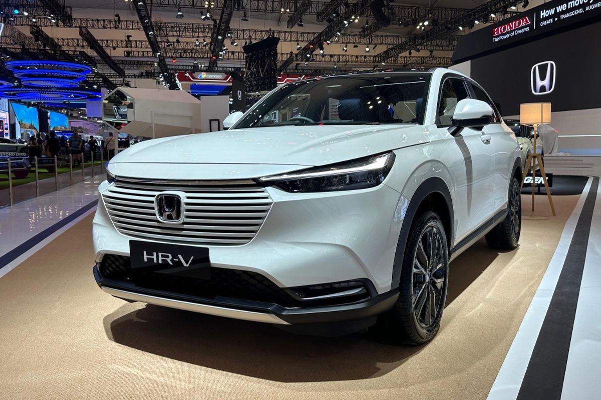 Geely Coolray vs Honda HR-V: Melawan Reputasi