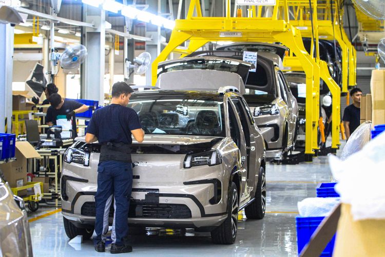 Mobil Listrik Aion V Dapat Diskon 10% Berkat TKDN