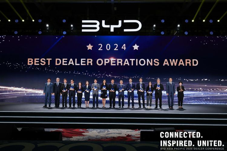 Diler BYD Arista Raih 13 Penghargaan Internasional