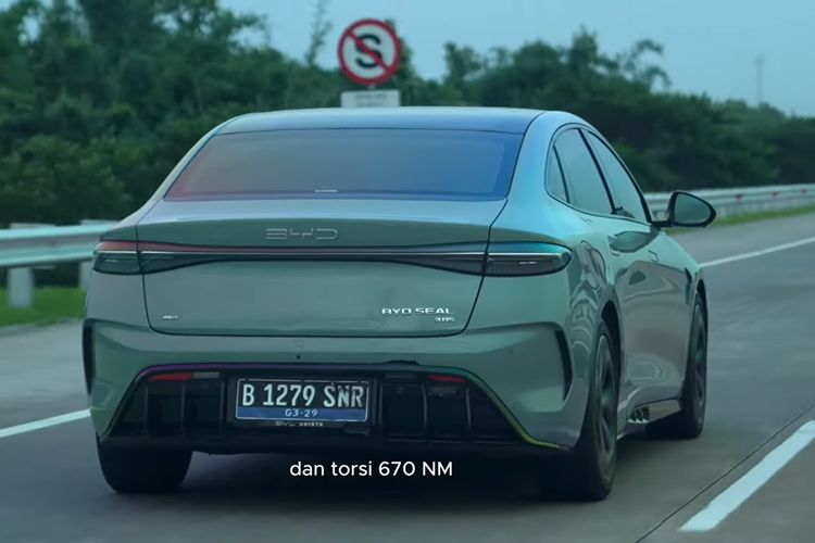 Kenapa Harga Mobil Listrik Bekas Cepat Turun? Ini Penyebabnya