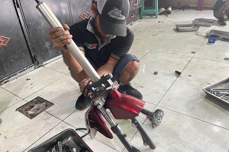 Alasan Jangan Asal Getok saat Pasang Komstir Motor