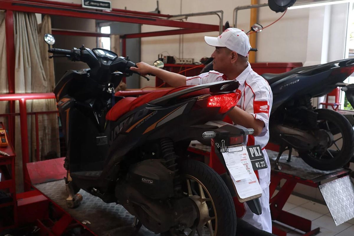 Rupiah Melemah, Spare Part Motor Honda Naik 10 Persen