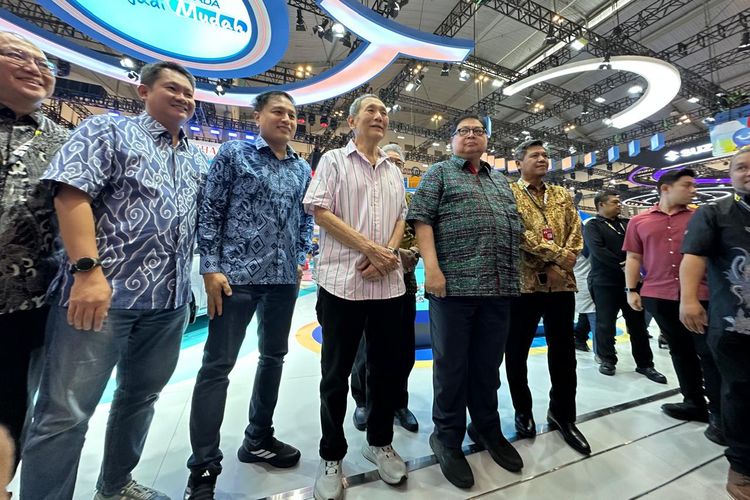 Menko Airlangga Penasaran Lihat Bemo Listrik Daihatsu di GIIAS 2026