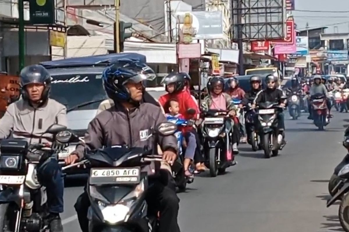 Berpotensi Macet, Lalu Lintas di Lembang Bakal Diberlakukan One Way