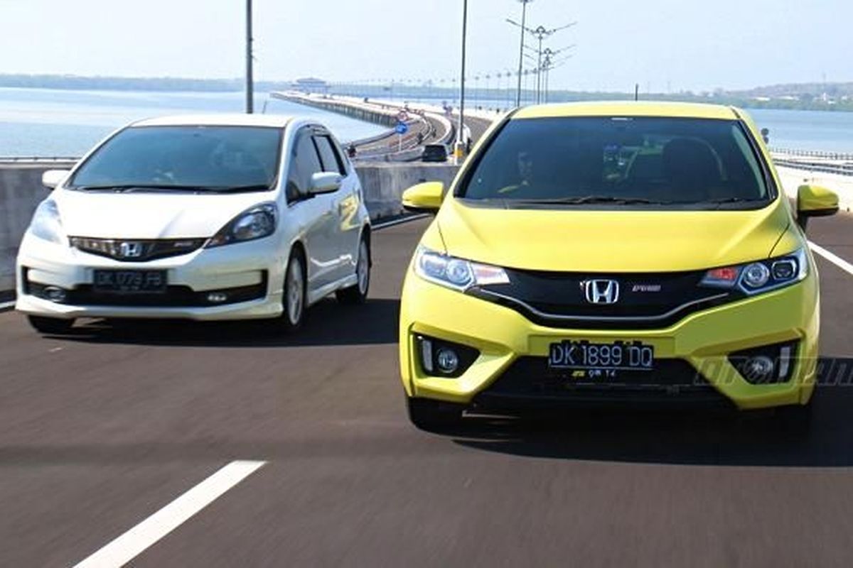 Cara Mengoptimalkan Tenaga Mobil Matik Saat Menyalip di Jalan Raya