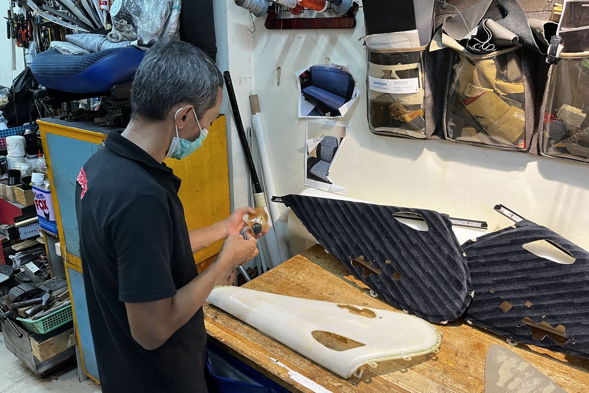 Pentingnya Door Trim Presisi dalam Restorasi Interior Mobil