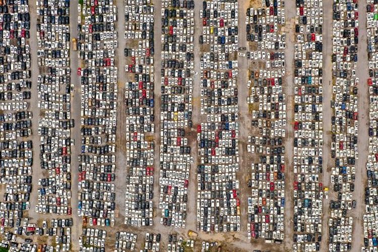 Pengamat Ungkap Fakta di Balik “Kuburan” Mobil Listrik di China