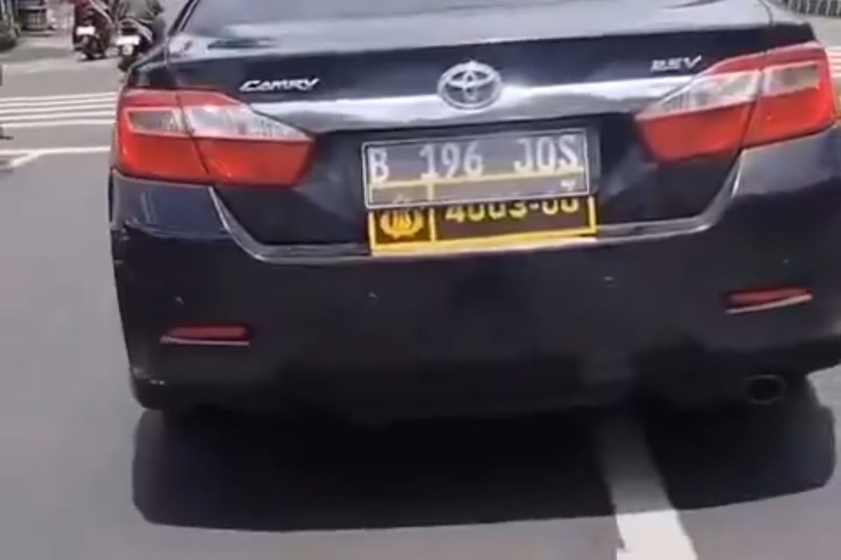Kendaraan yang Pakai Pelat Dinas Tidak Kebal ETLE