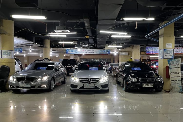 Penjualan Mobil Bekas Turun Drastis di 2025