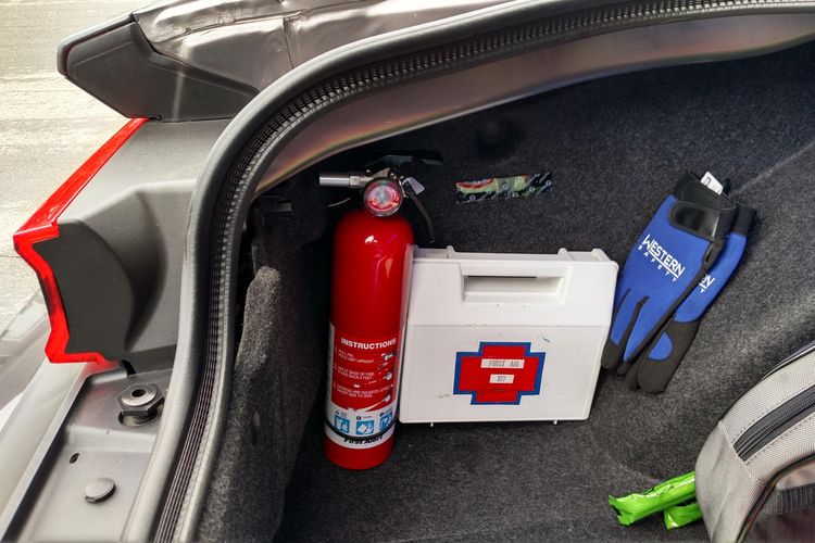 APAR Jadi Barang Wajib yang Ada di Mobil, Ini Dasar Hukumnya