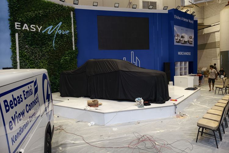 Foton Siapkan Blind Van Listrik dan Double Cabin