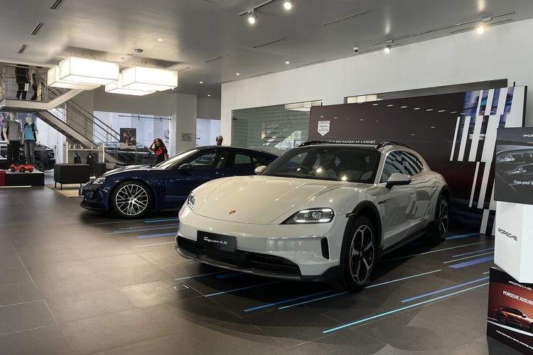 Porsche Open House Tonjolkan Warisan Raceborn