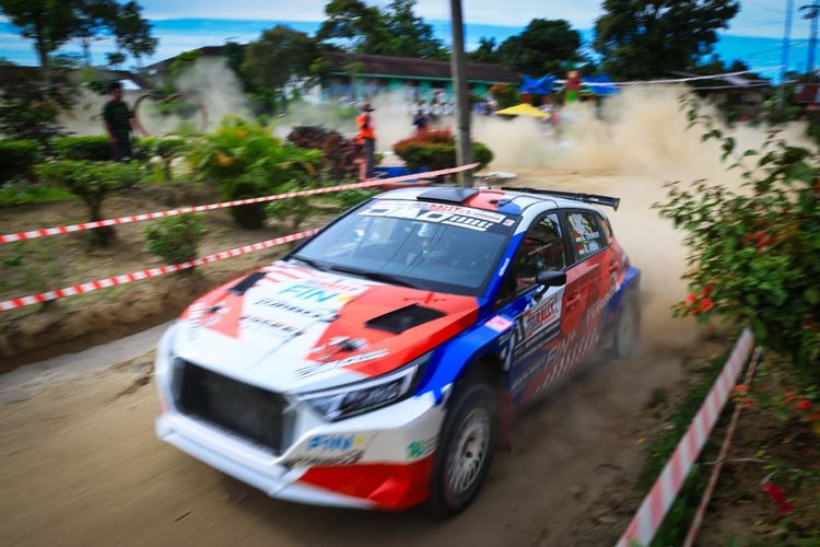 Aldio Oekon Bangkit Usai Mobil Terbalik, Finis Keempat di APRC Sumut