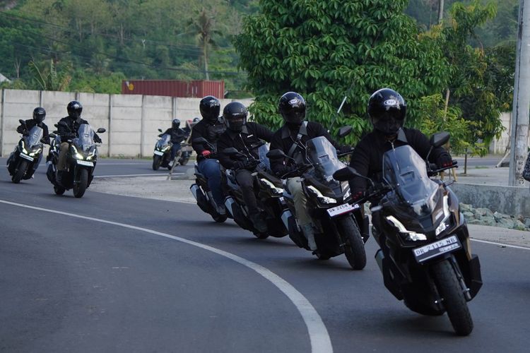 Performa dan Efisiensi Honda ADV160 RoadSync buat Harian dan Touring