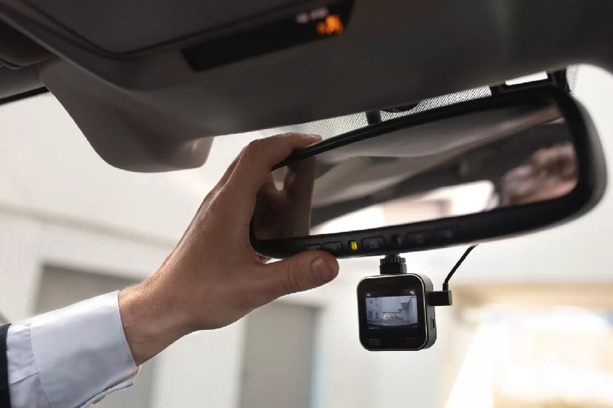 Pilihan Dashcam dengan Pengawasan 360 Derajat dan Resolusi 4K