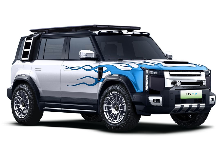 Ganteng, Modifikasi Chery J6 Pakai Motif Api